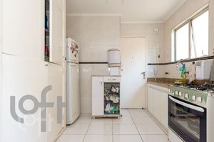 Image 26 - 425372