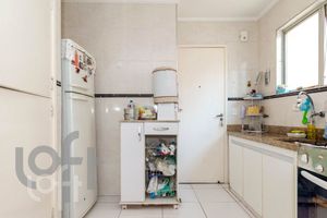 Image 27 - 425372