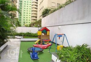 Image 10 - 426604