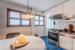 Image 21 - 427406