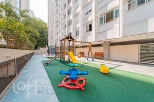 Image 33 - 427799