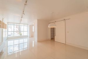 Image 6 - 427799