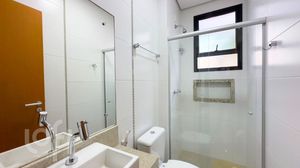 Image 13 - 427926