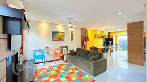 Image 4 - 428100