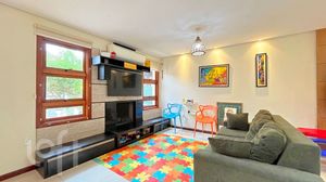 Image 3 - 428100