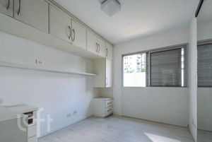 Image 23 - 428275