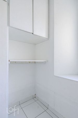 Image 39 - 428275