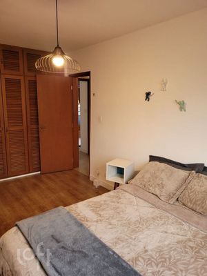 Image 19 - 428900