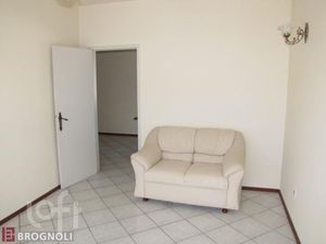 Image 10 - 429066
