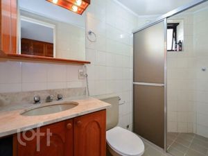 Image 19 - 429585