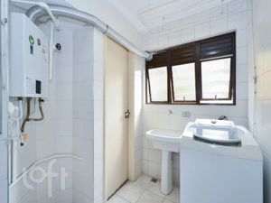 Image 32 - 429585