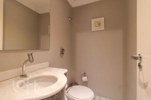 Image 8 - 429700