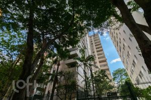 Image 31 - 429700