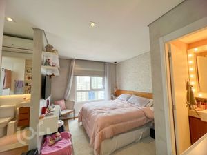 Image 17 - 429775
