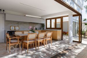 Image 13 - 430312