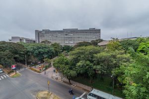 Image 4 - 430328