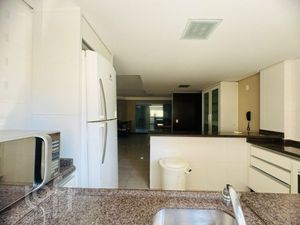 Image 38 - 431215