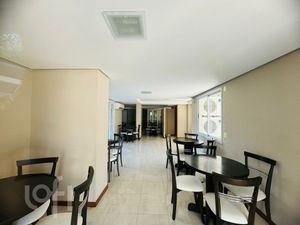 Image 37 - 431215