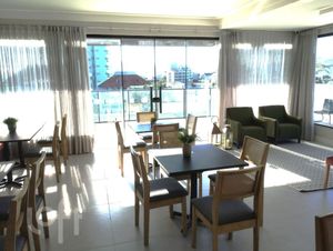 Image 17 - 431528