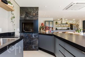 Image 10 - 431540