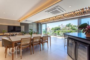 Image 7 - 431540