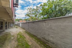 Image 10 - 431958