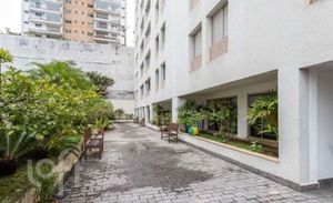 Image 21 - 433968