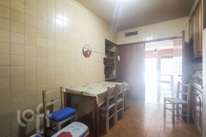 Image 25 - 435188
