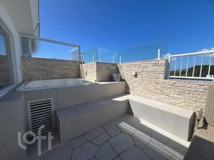 Image 30 - 435372