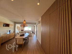 Image 37 - 435372