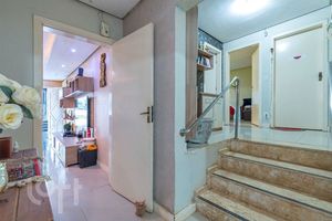 Image 11 - 435495