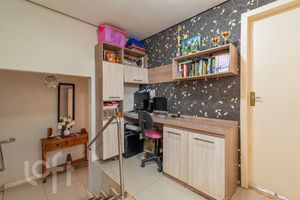 Image 12 - 435495