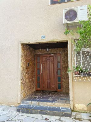 Image 30 - 435593