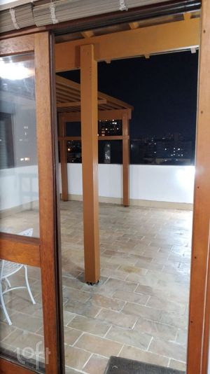 Image 37 - 435645