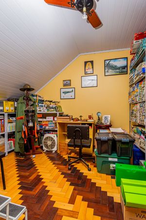 Image 40 - 435683
