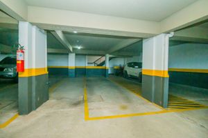 Image 36 - 437981