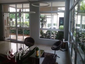 Image 7 - 438243
