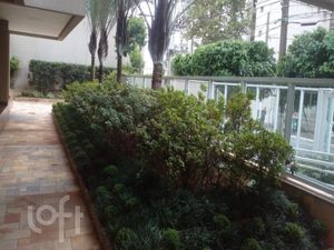 Image 11 - 438243