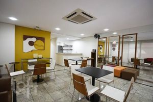 Image 16 - 439677