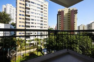 Image 18 - 439677