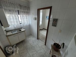 Image 19 - 441898