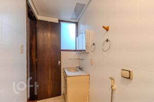 Image 10 - 443698