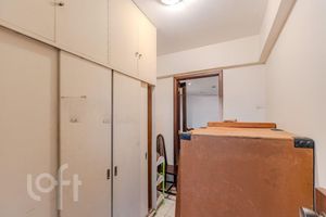 Image 32 - 443698
