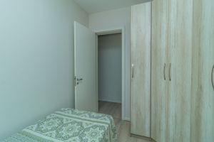Image 11 - 443749