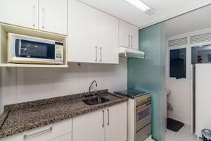 Image 16 - 443998