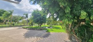 Image 2 - 444317
