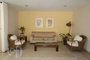 Image 11 - 445262