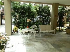 Image 13 - 445262