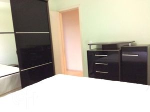 Image 8 - 446054