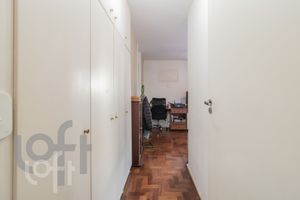 Image 11 - 446196